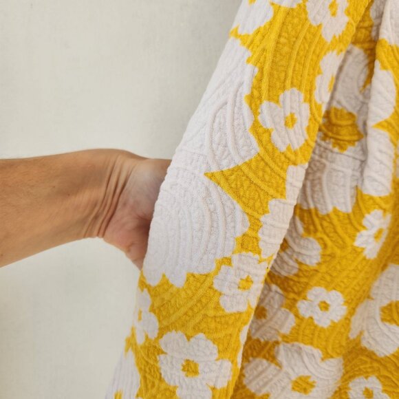 Luxe by Carmen Marc Valvo Yellow Sleeveless Summer Dress Floral Brocade 4P - Picture 5 of 9